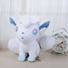 Peluche blanche du Pokemon Goupix de la famille Alola