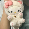Peluche Hello Kitty avec un déguisement tout mignon