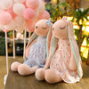 Peluche lapin de Pâques à robe