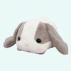 Peluche lapin gris couché