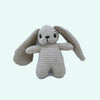 Peluche lapin au crochet à grandes oreilles