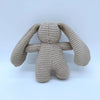 Peluche lapin au crochet à grandes oreilles