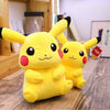 Peluche géante Pikachu souriant