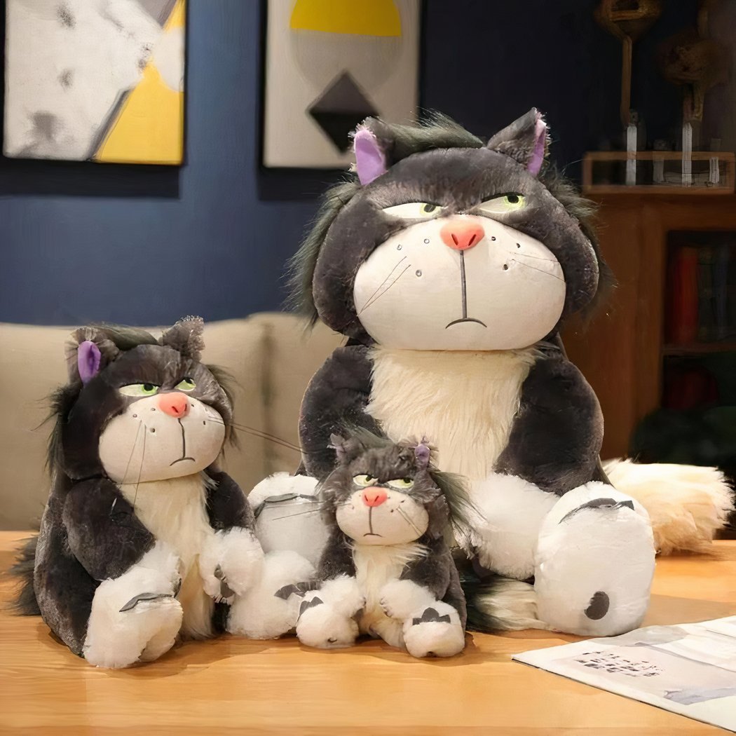 Peluche Lucifer le chat dans Cendrillon