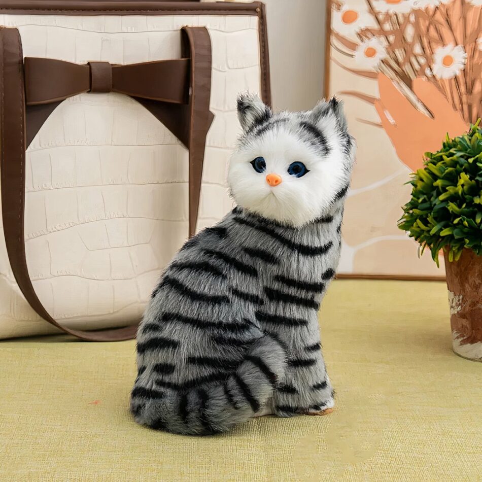 Peluche chat réaliste tout doux