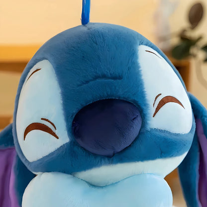 Peluche Stitch avec un cœur