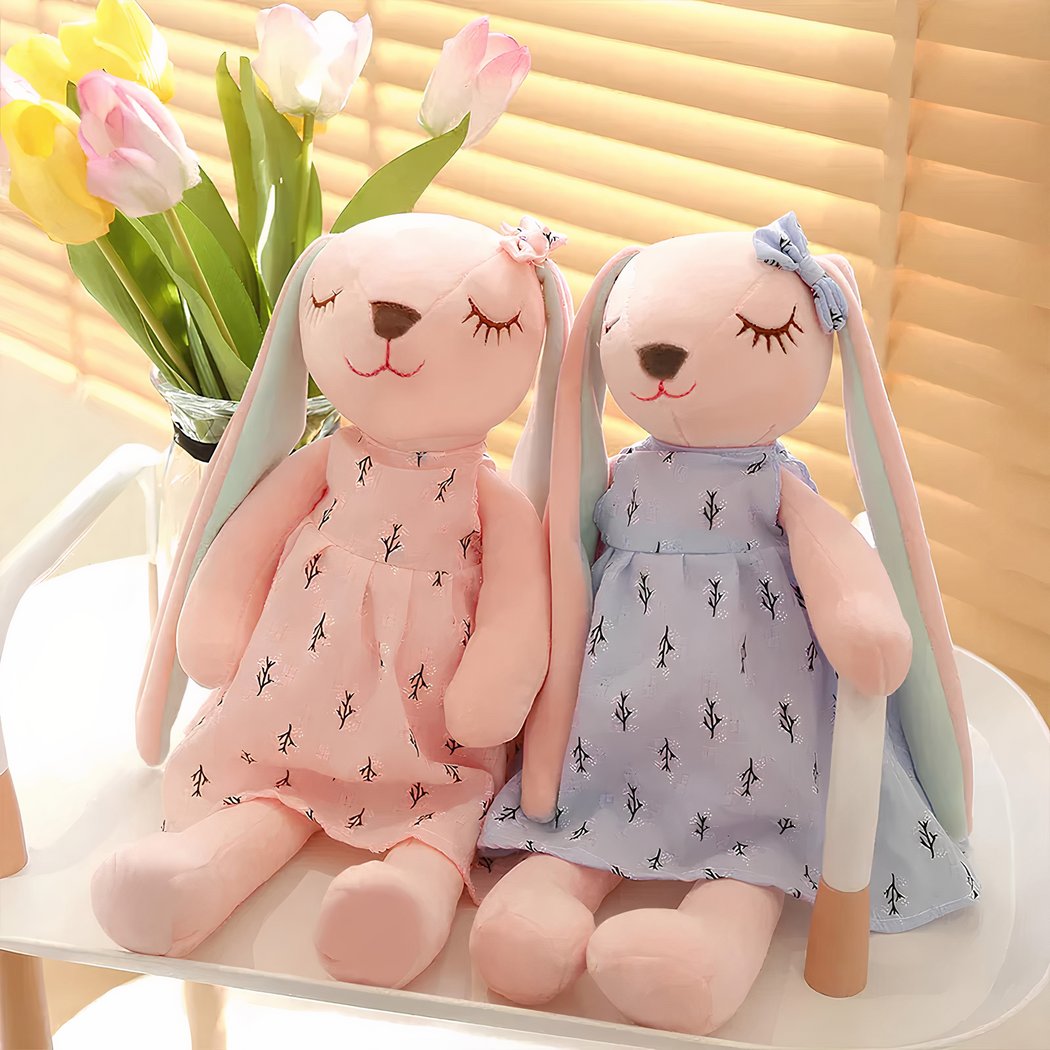Peluche lapin de Pâques à robe