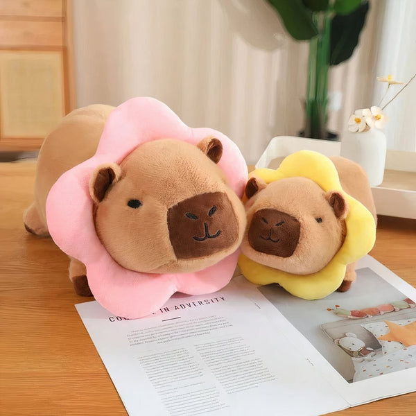 Peluche capybara déguisée style kawaii