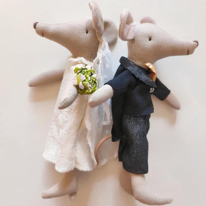Peluche souris couple de mariés