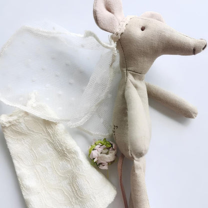 Peluche souris couple de mariés