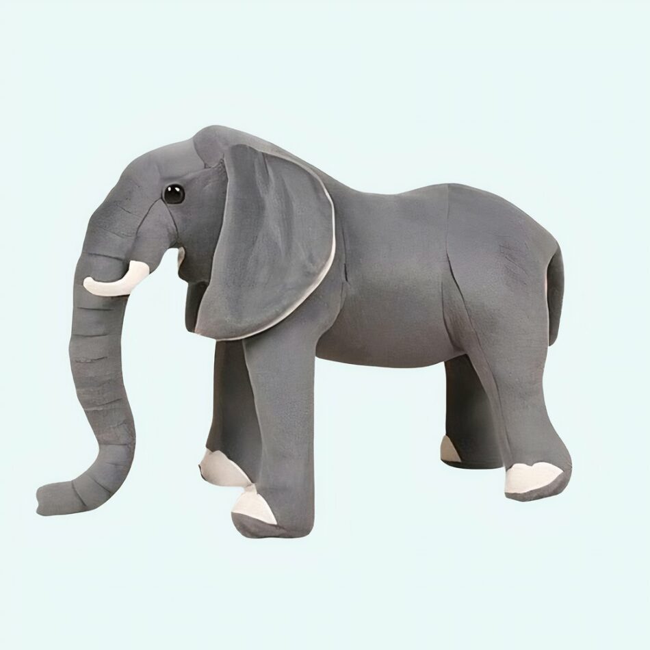 Peluche éléphant réaliste pour enfant