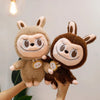 Grosse peluche type Labubu