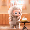 Peluche type Labubu boîte mystère debout