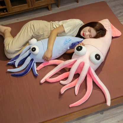 Peluche pieuvre-calamar géante