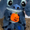 Peluche Stitch avec une citrouille qui respire