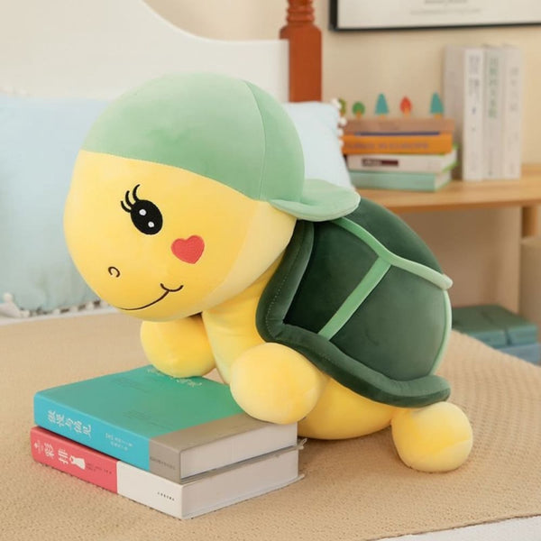 Peluche tortue verte à casquette