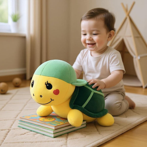 Peluche tortue verte à casquette