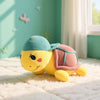 Peluche tortue violette à casquette