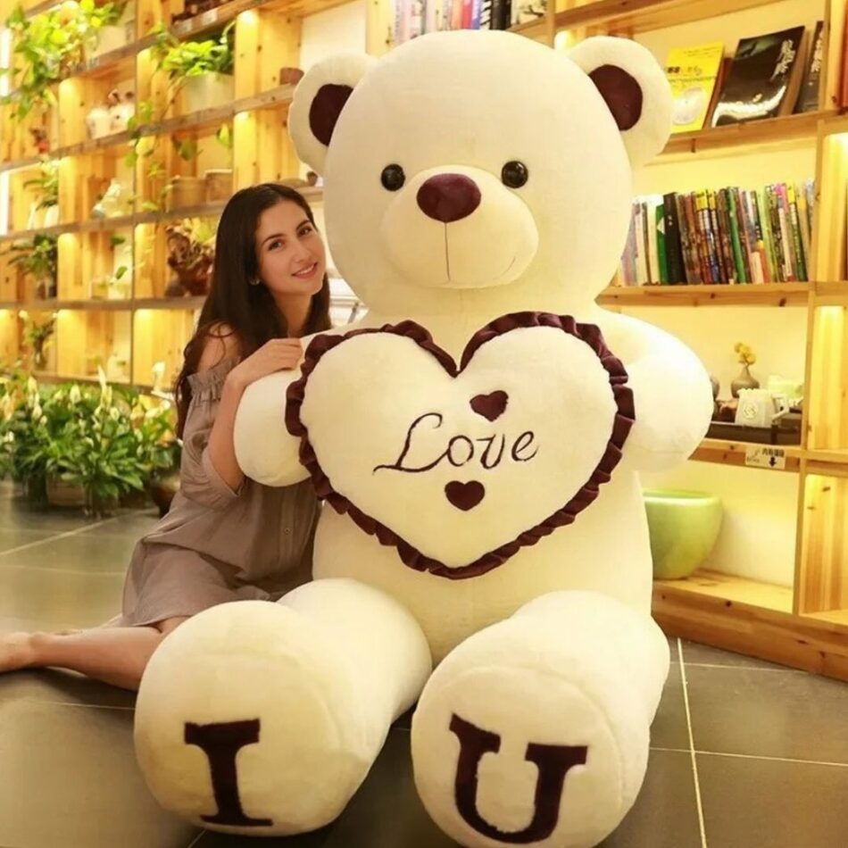 Ours en peluche géant cœur Love